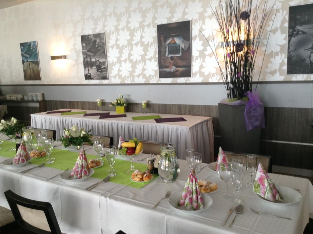 Hotel Monde Uherský Brod 외부 사진