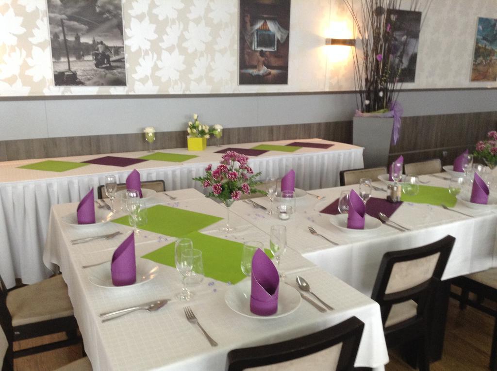 Hotel Monde Uherský Brod 외부 사진